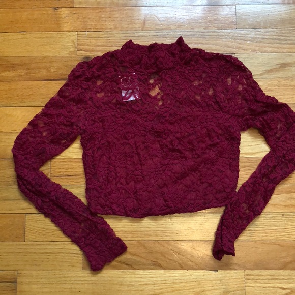 Charlotte Russe Tops - Charlotte Russe lace crop top